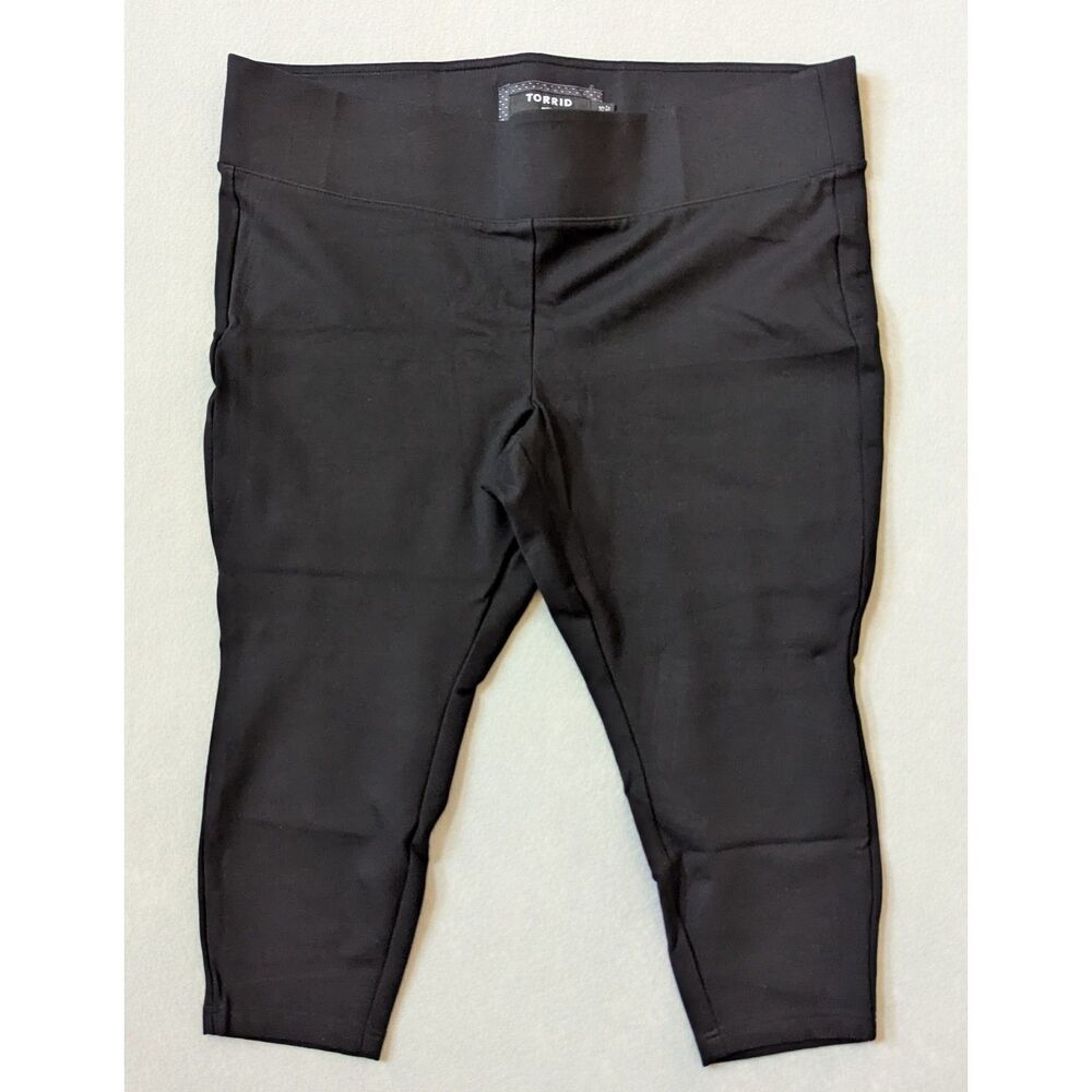 Torrid Pixie Pant Cropped Black Size 3S